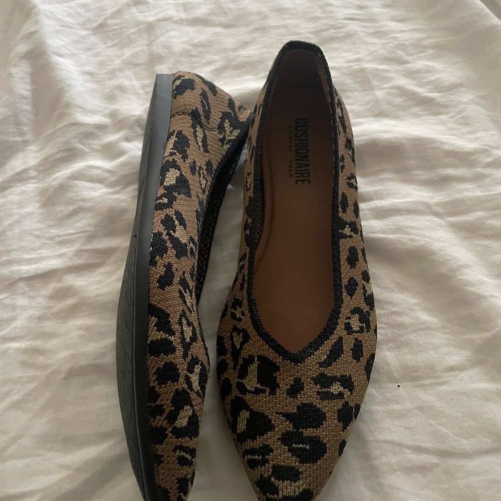 Cassina Black and Tan Flats Classic Loafers